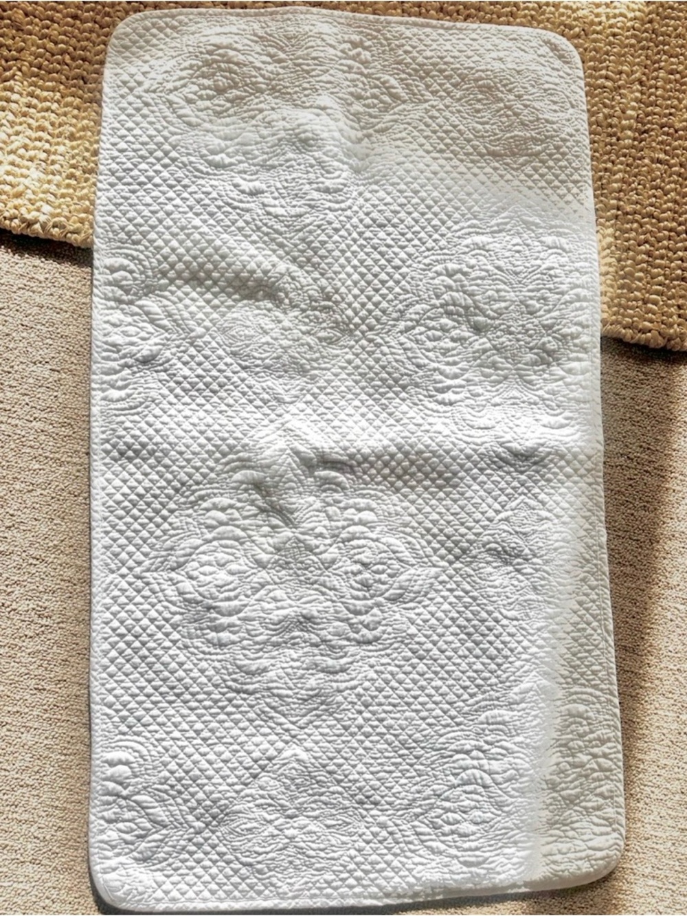 PAIR Tahari matelassé Quilted shams.
